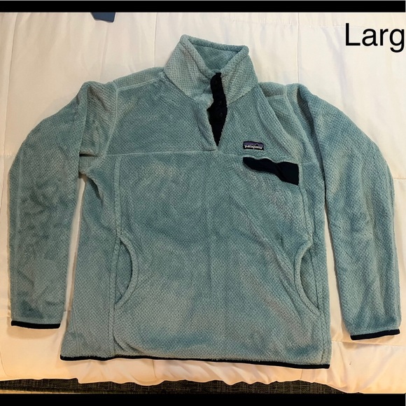 Blue/Navy Patagonia quarter button up. - Picture 1 of 1